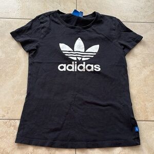 Adidas black printed graphic t shirt womens US size smalll